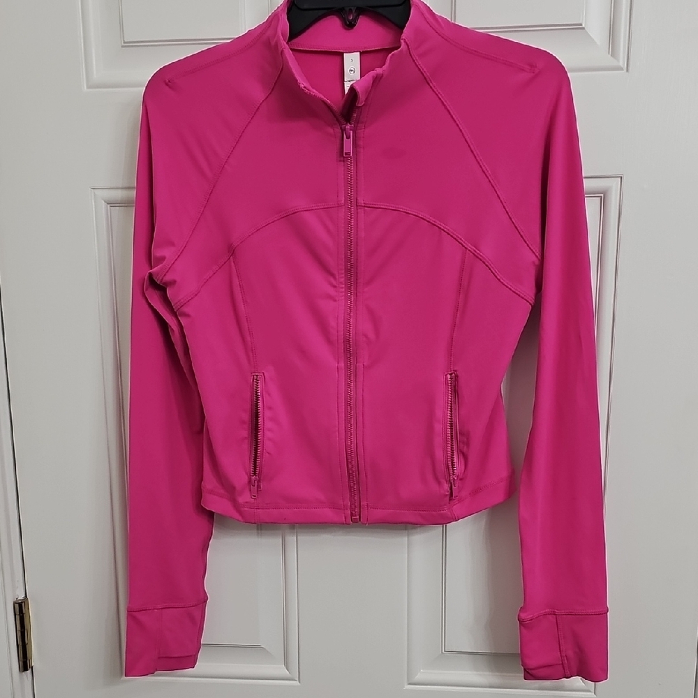 Rae Mode - Cropped, Women's Pink Yoga-style Jacket - NEW (never worn)